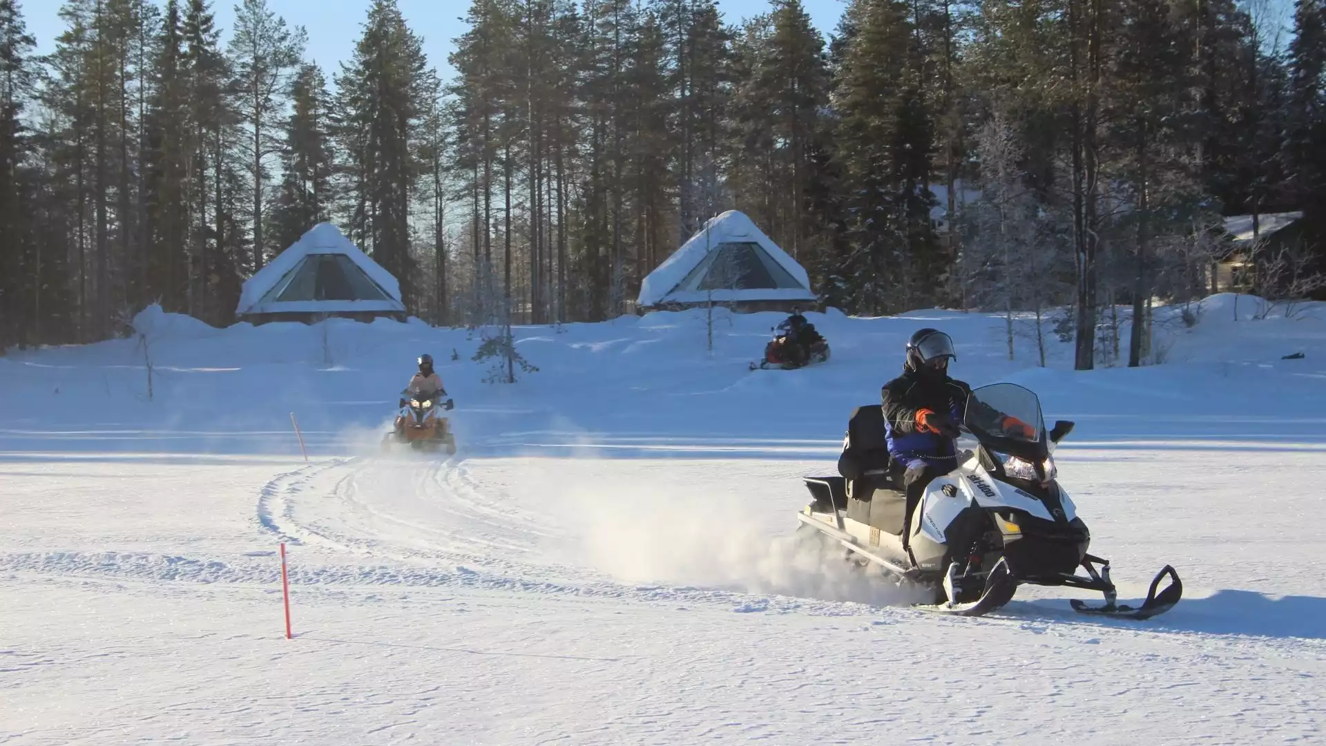 Op pad met de sneeuwscooters