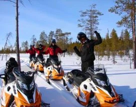 excursie-thumb-introductie-sneeuwscooter-ruka-safaris